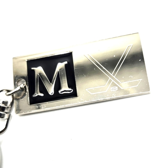 🆓️FREE ADD ON TO BUNDLE Keychain Initial A C D M Hockey Basketball NWOT - Picture 3 of 10
